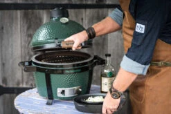 Big Green Egg MiniMax Keramikgrill Mit EGG Carrier -Küche Zu Hause Big Green Egg MiniMax Tischgrill Kompakt