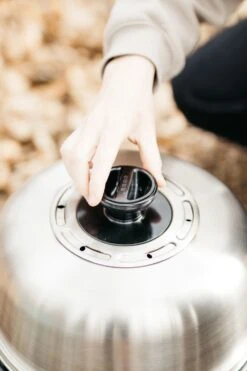 Cobb Grill Premier AIR Deluxe Holzkohlegrill - Modell 2023 -Küche Zu Hause Cobb Grill Premier AIR Deluxe Deckel Ventil