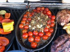 Napoleon Gusseisenpfanne Mit Untersetzer -Küche Zu Hause Gusspfanne mit Schafskaese