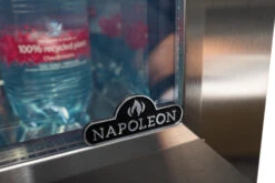 Napoleon Outdoor - Kühlschrank, 135 Liter, Linksdrehende Tür Mit Doppelverglasung Und LED Beleuchtung - Wasserdicht Nach IP24 -Küche Zu Hause NFR135ORGL Napoleon Kuehlschrank doppelt verglast