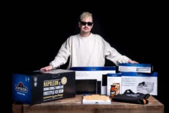Napoleon Freestyle 425 Gasgrill - Mit Sizzle Zone - Limited Robin Schulz Barbecue Edition - Inkl. Mega Zubehörpaket -Küche Zu Hause Napoleon Grillzuebhoer Robin Schulz Edition