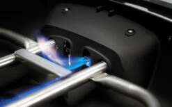 Napoleon Phantom TravelQ PRO285X Kompakt Gasgrill, Mattschwarz - Mit Klappbarem Wagen Inkl. Warmhalterost - Modell 2023 -Küche Zu Hause Napoleon Phantom TravelQ PRO285X jet fire zuendung