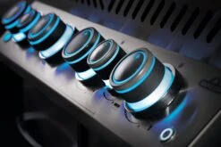 Napoleon Prestige 500 Gasgrill, Charcoal Grau - Mit Safety Glow - X-DEAL Inkl. Grillthermometer, Schneidebrett Und Windschild Für SIZZLE ZONE -Küche Zu Hause Napoleon Prestige 500 Safety Glow Drehreglerbeleuchtung 02