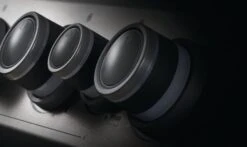 Napoleon Rogue SE 625 Edelstahl Gasgrill Mit Sizzle Zone Und Heckbrenner - Modell 2023 -Küche Zu Hause Napoleon Rogue SE Drehknoepfe