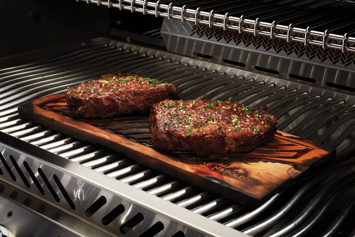 Napoleon Räucherbrett Zeder Mit Rand (für Flüssigkeit Geeignet) 2 Napoleon Räucherbrett Zeder Mit Rand (für Flüssigkeit Geeignet) – Bild 2