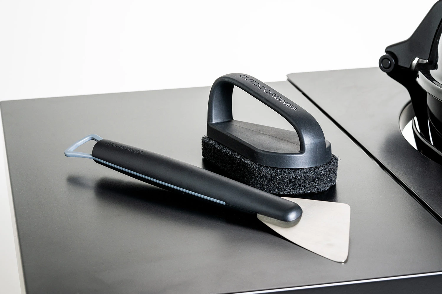 Outdoorchef Trichter Reinigungsset Für EASY FLIP Trichter 2 Outdoorchef Trichter Reinigungsset Für EASY FLIP Trichter – Bild 2