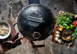 The Bastard Keramikgrill Classic Medium - Complete - Schwarz Glänzend - Modell 2023 25 The Bastard Keramikgrill Classic Medium - Complete - Schwarz Glänzend - Modell 2023 -Küche Zu Hause The Bastard Classic Medium Kamado Grill schwarz